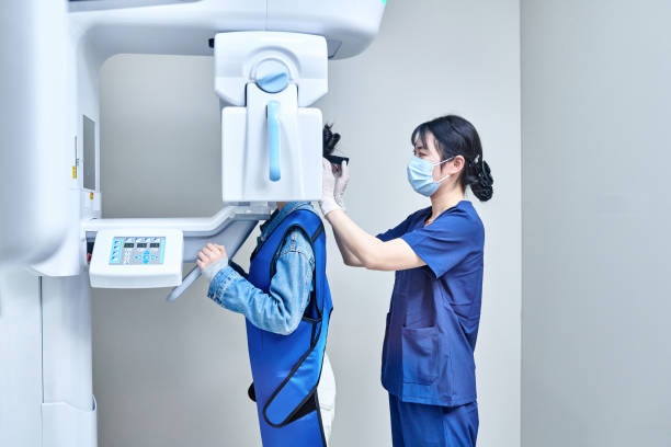 Best Emergency Tooth Extraction in Silver Lakes, CA